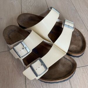 Birkenstock Arizona Ivory Glitter Sandals Size 39/ US Women’s 8